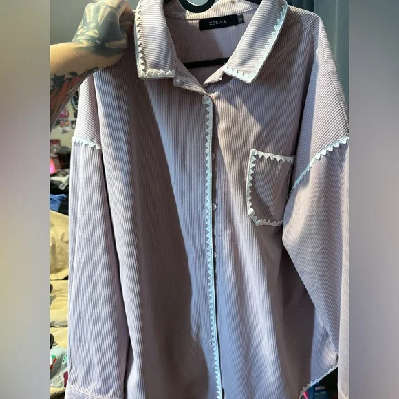 Sold: Womens Corduroy Shacket Jacket w/Buttons Oversized Blouses w/pockets Sz.L - Picture 6 of 9